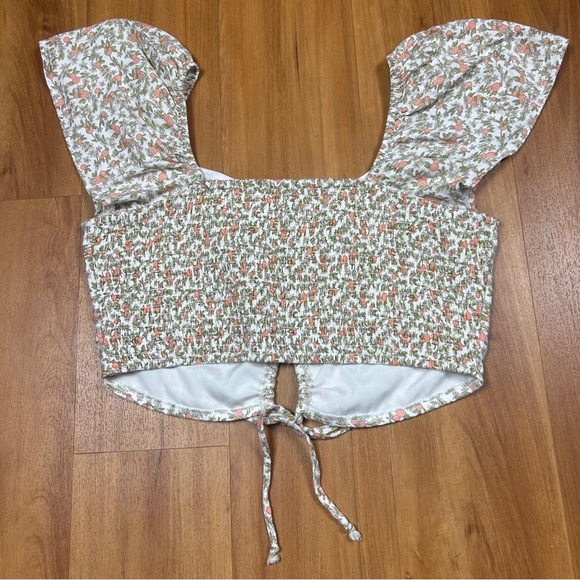 American Eagle Floral Front Tie Smocked Crop Top with Puff Sleeves–Boho Blouse - Picture 2 of 8